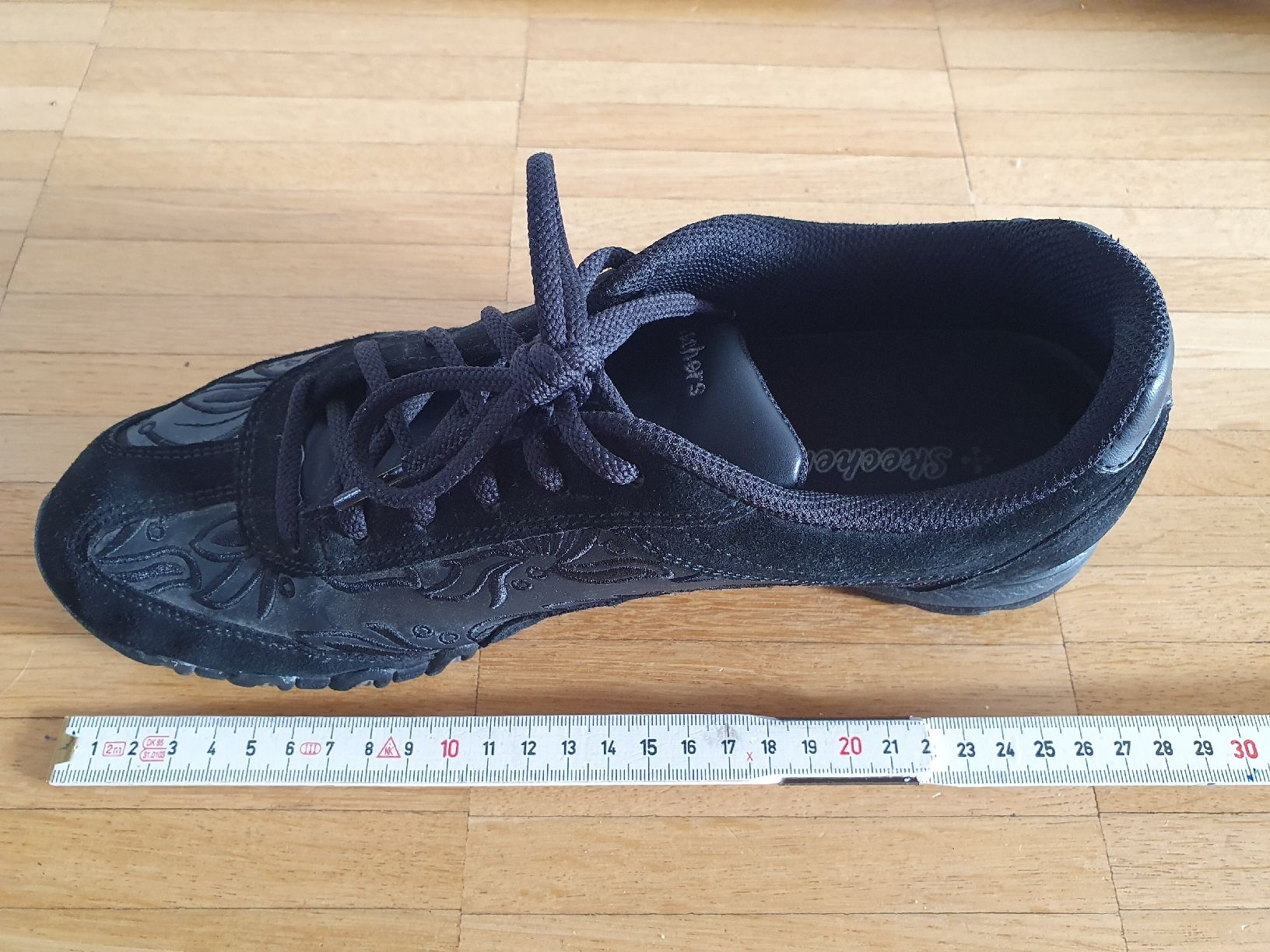 Skechers Damenschuhe: Schwarze Skechers Damenschuhe – Gebraucht aus Laufenburg von megane1959 5