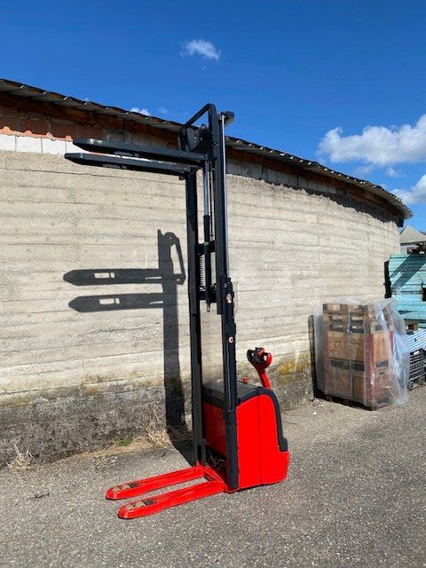 Linde Gabelstapler & Hubwagen: Linde Deichselstapler/Ameise L14 – Gebraucht aus Laufen von VERARMUS11 3