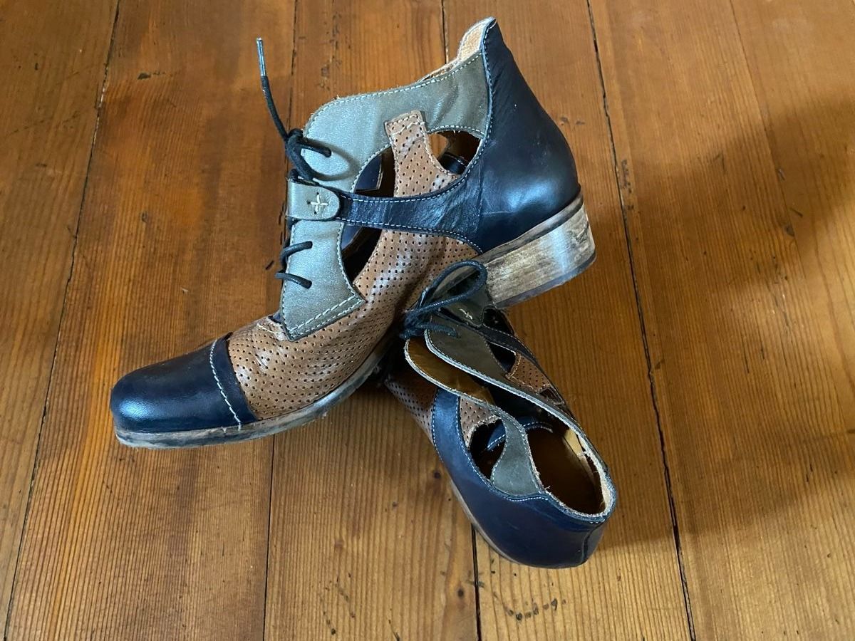 Chaussures femmes: Spezielle Stiefeletten 37 – D'occasion à Heimenschwand par marlies-033 1