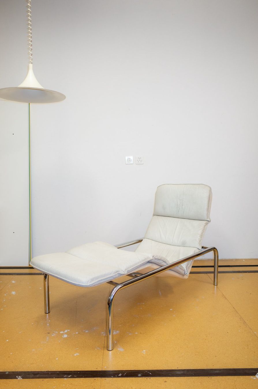 Sedie a sdraio: Verstellbare Designer-Liege – Usato da Basel venduto da GEMEINE_BRENNESSEL 1