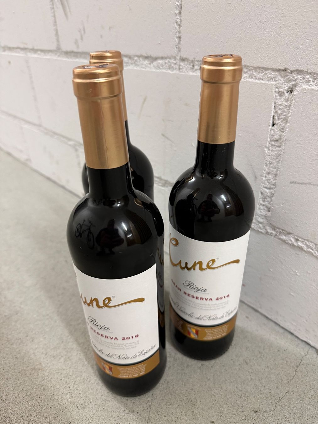 Rioja Vino: Cune Rioja Gran Reserva 2016 – Nuovo e nell'imballaggio originale da Eglisau venduto da PD0970 4