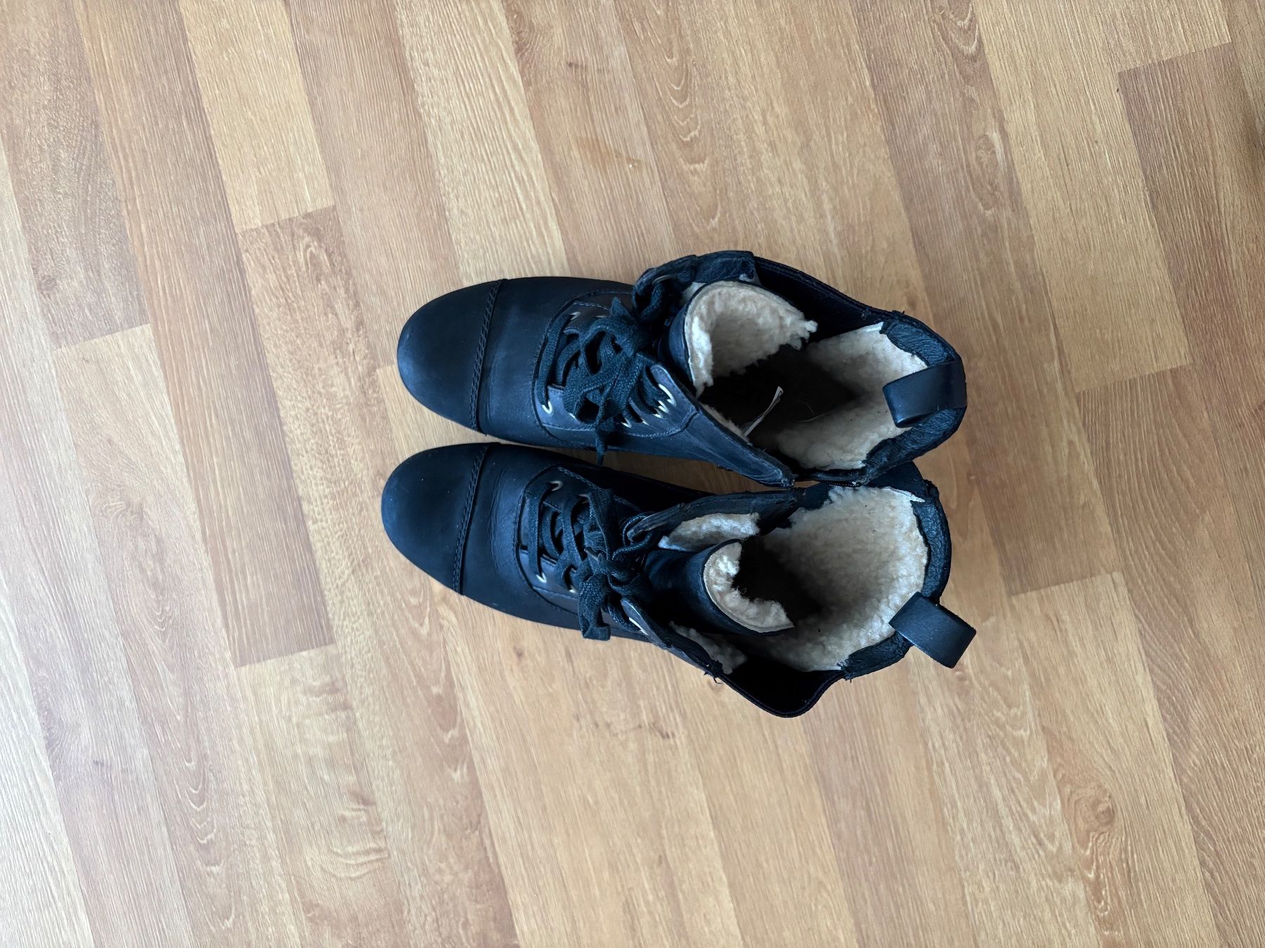 Damenschuhe: Uggs Stiefeln – Neu (gemäss Beschreibung) aus Langenthal von nic_fj2f 4