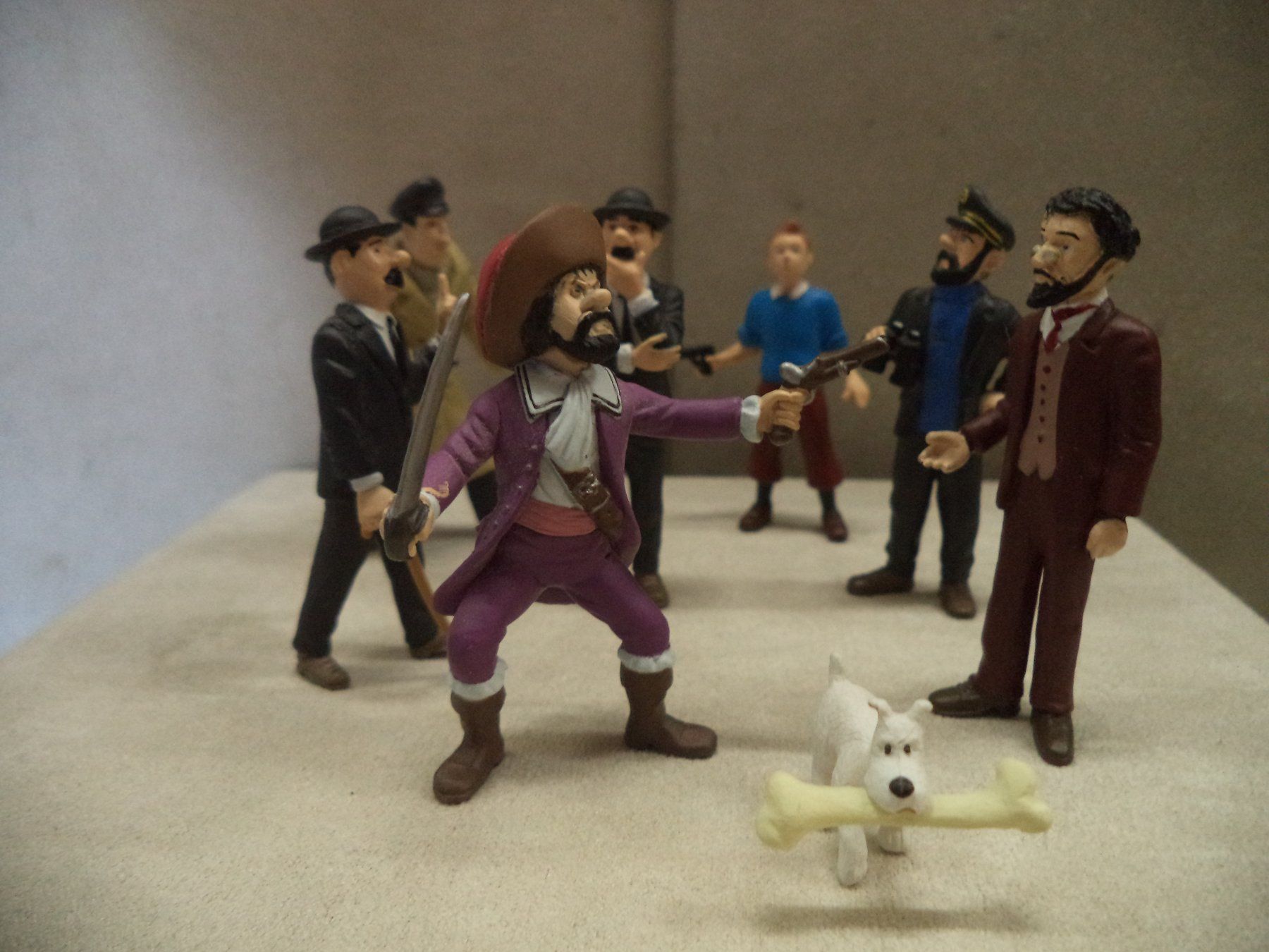 Statuette: en voiture TINTIN Figuren Set – Usato da Rieden AG venduto da Wirth03