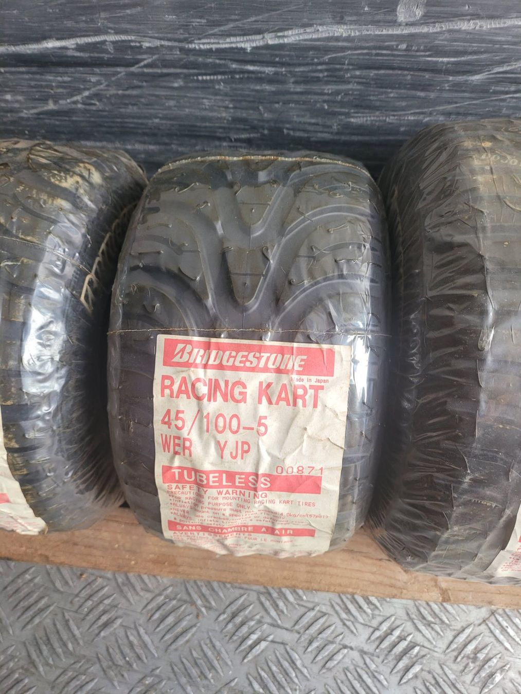 Bridgestone Sonstiges Fahrzeugzubehör: Kart Regenpneu, 1 Satz – Neu (gemäss Beschreibung) aus Bretzwil von Electronik01 1