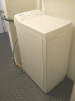 Kleine Waschmaschine . Toplader . 5kg . 40x60x90/130(offen)