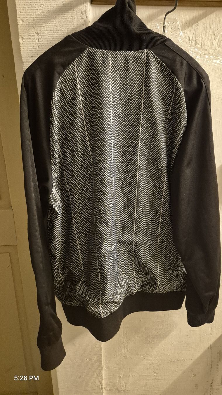 Puma Giacche: PUMA Trainerjacke Gr. L – Usato da Basel venduto da Happy3210 2