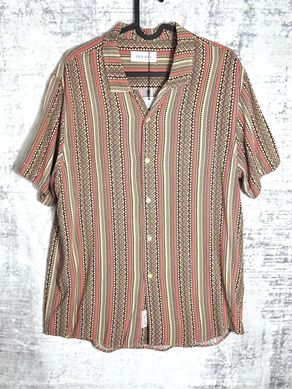 Camicie: PIER ONE "PATTERN" SHORT SLEEVES SHIRT Sz: M – Usato da Cortaillod venduto da Stay_Alive_vintage