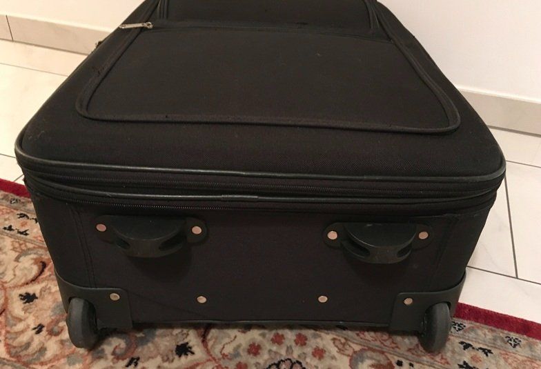 Valigie: Rollkoffer ca. 48x65 x 22 (28) cm – Usato da Mellingen venduto da RigaOper 5