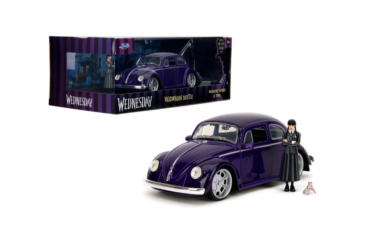 Volkswagen Modellini d'auto: Wednesday Addams VW Käfer , Neu – Nuovo e nell'imballaggio originale da Basel venduto da Zomeg 9