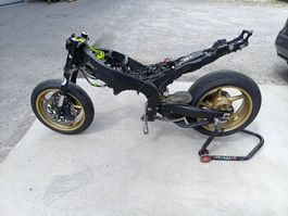 Yamaha R1 RN19 Schrauber-Projekt mit AUSWEIS