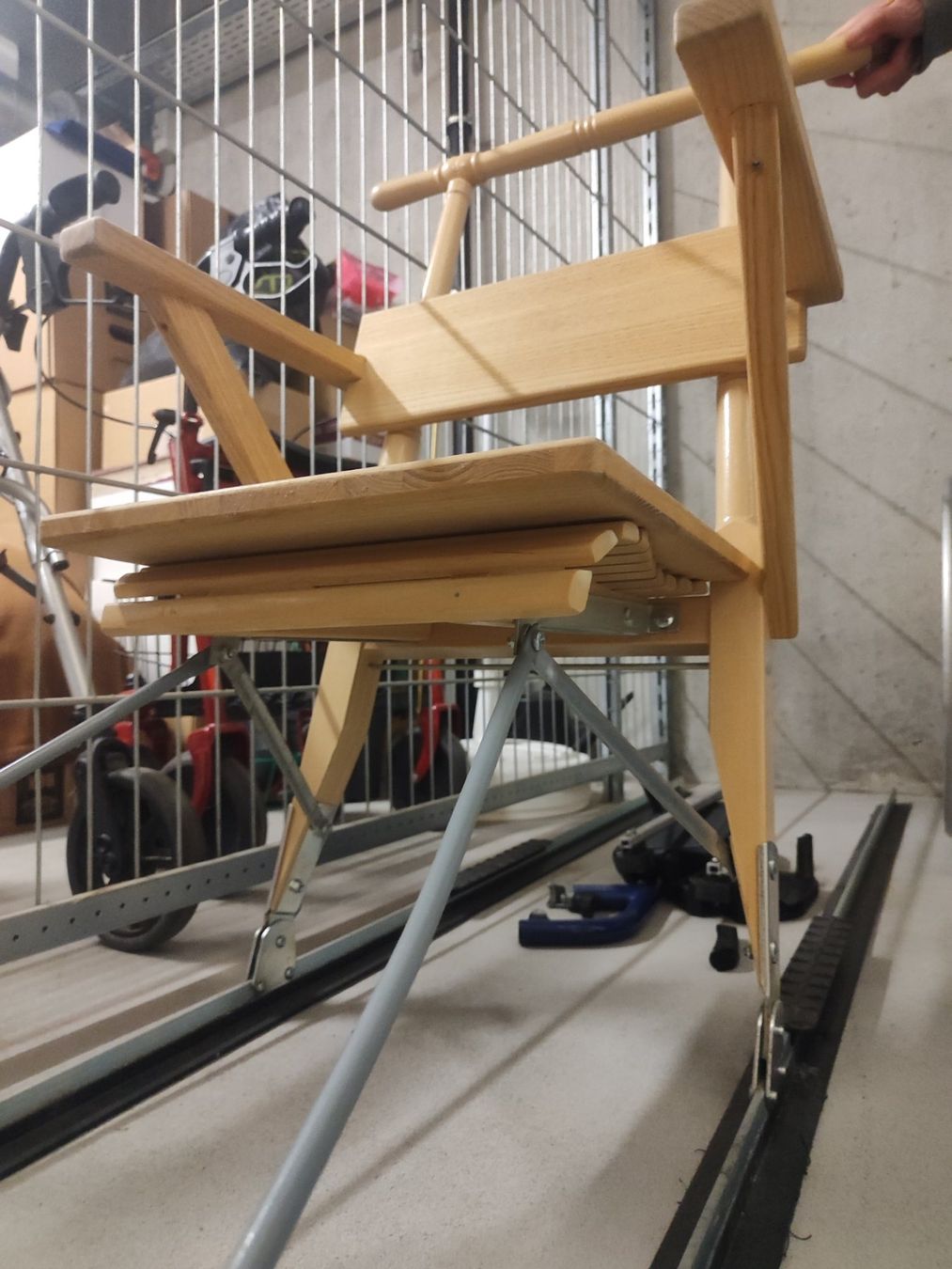Schlitteln: Hundeschlitten Schlitten für Betagte oder Beeinträchtige – Gebraucht aus Bern von Swt0 7