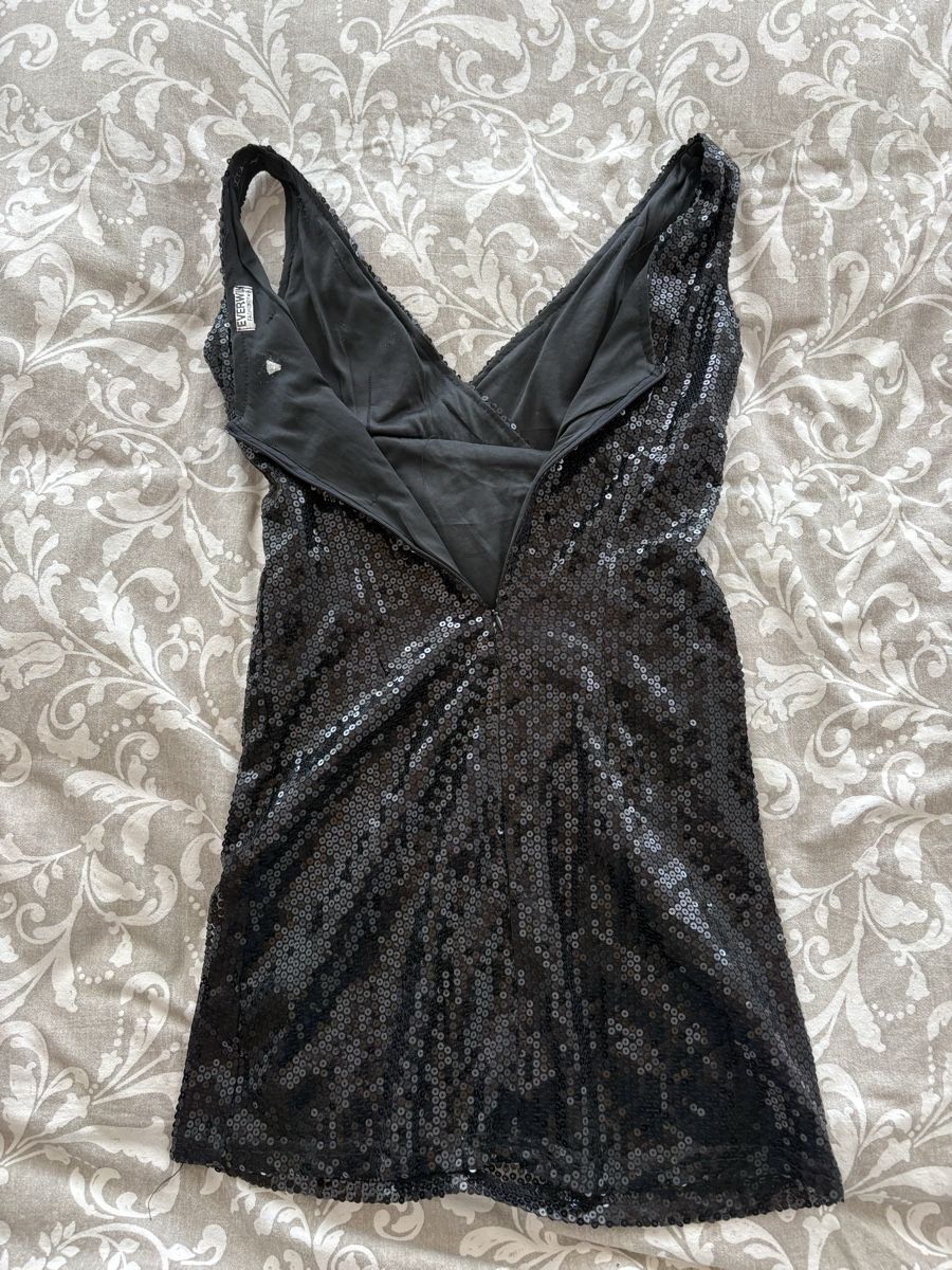 Vestiti: Kleid Gr S mit Pailletten – Usato da Rümlang venduto da euqinom16 1