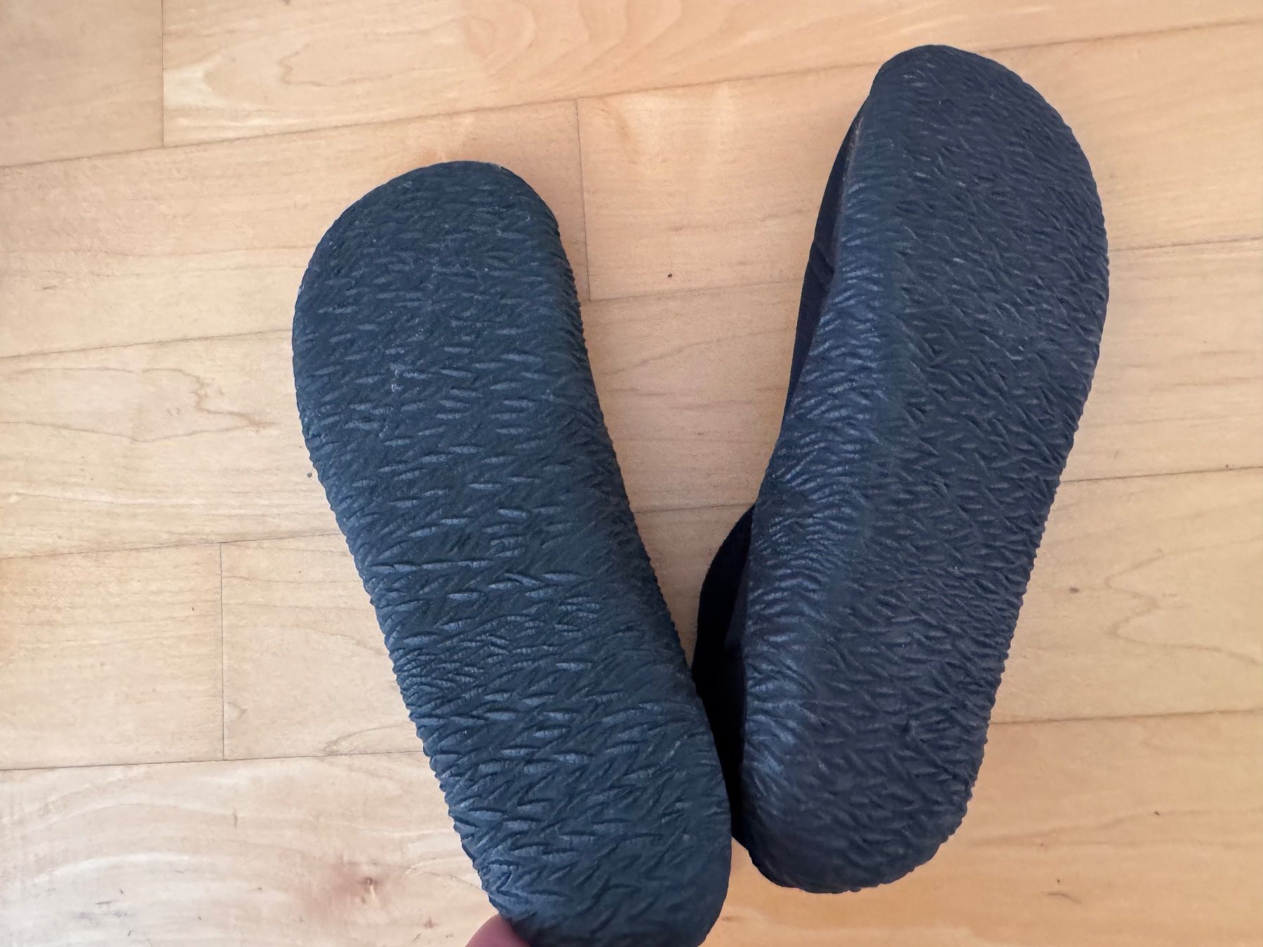 Scarpe da uomo: Badeschuhe Aqua Sphere schwarz, Gr. 36/37 – Nuovo (secondo la descrizione) da Uster venduto da Niamgro 2