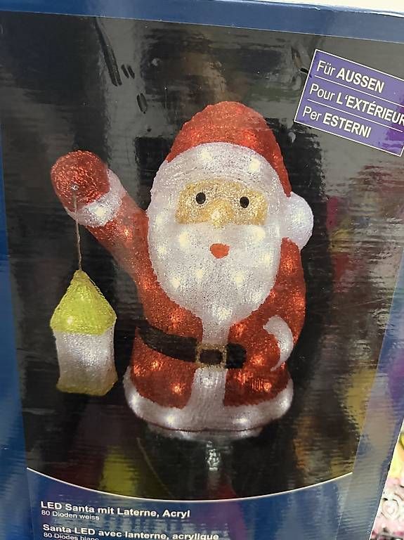 Tutte le decorazioni: Weihnachtsmann  – Usato da Riehen venduto da IvoC02 1