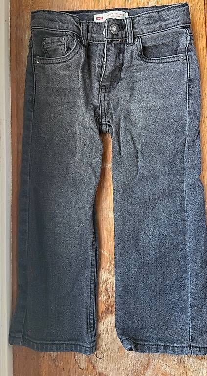 Pantaloni: Levis Jeans NEU Gr. 98 – Nuovo e nell'imballaggio originale da Bern venduto da sshueli