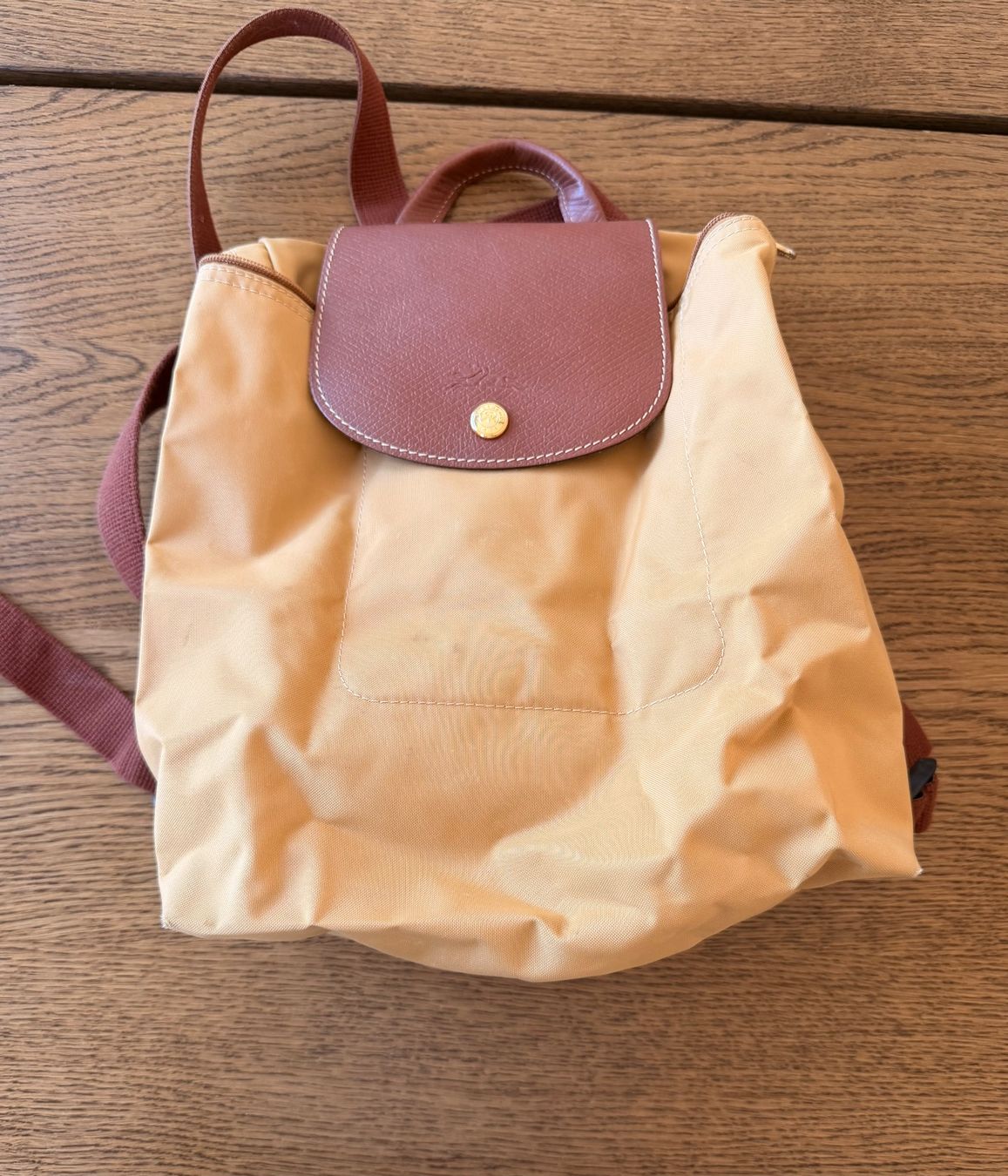 Longchamp Zaini: Longchamp Backpack in honey colour – Usato da Winterthur venduto da Wavaa