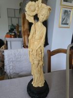 Antike Geisha/Hofdame mit Sonnenblume und Korb 46 cm