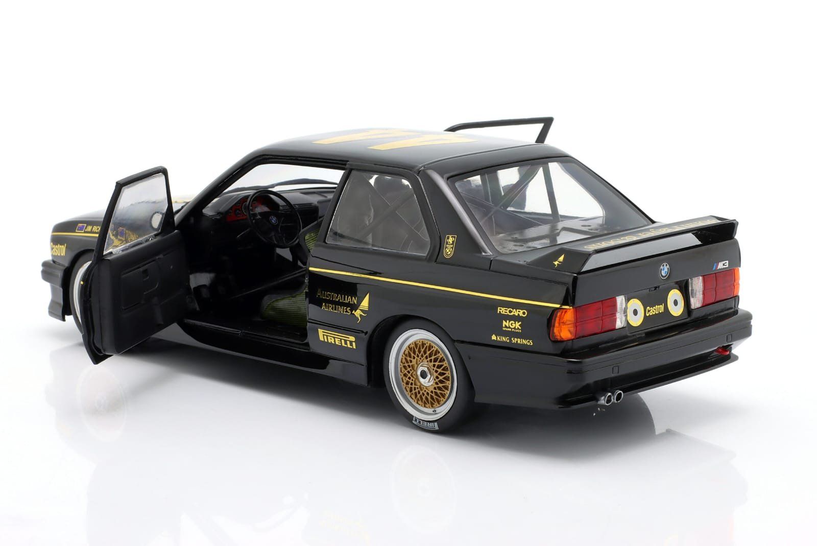 BMW Voitures modèles: BMW M3 E30 Winner Div. 2 Bathurst 1987 JPS Team 1:18 WERK83 – Neuf avec emballage d'origine à Stäfa par wkmodells 4
