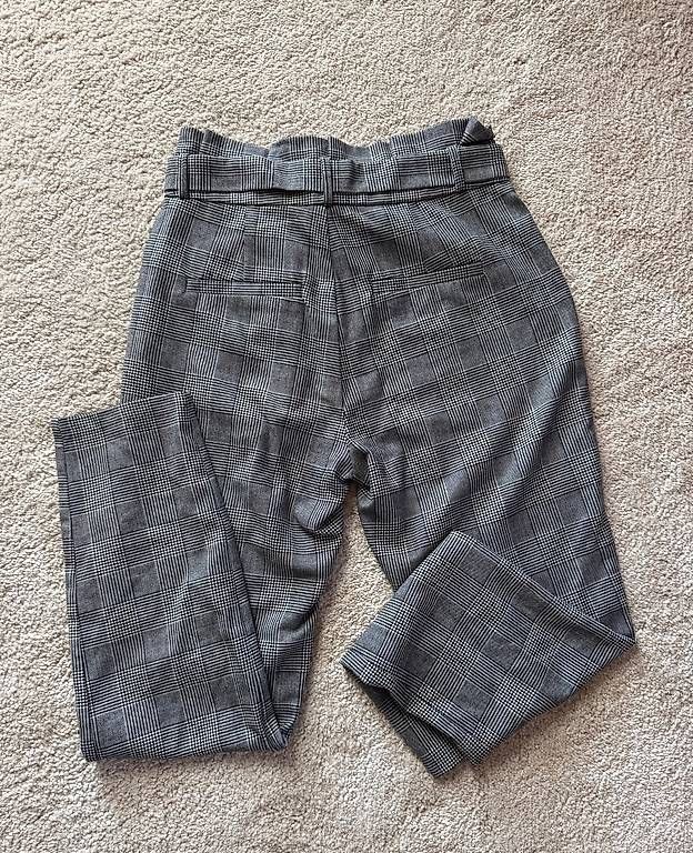 Hosen: Pantalon gris Taille S/32 – Gebraucht aus Bollion von cha_jm6h 1