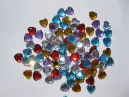 100 Strass Deko Herzen, Streudeko Herz Mix aus 5 Farben