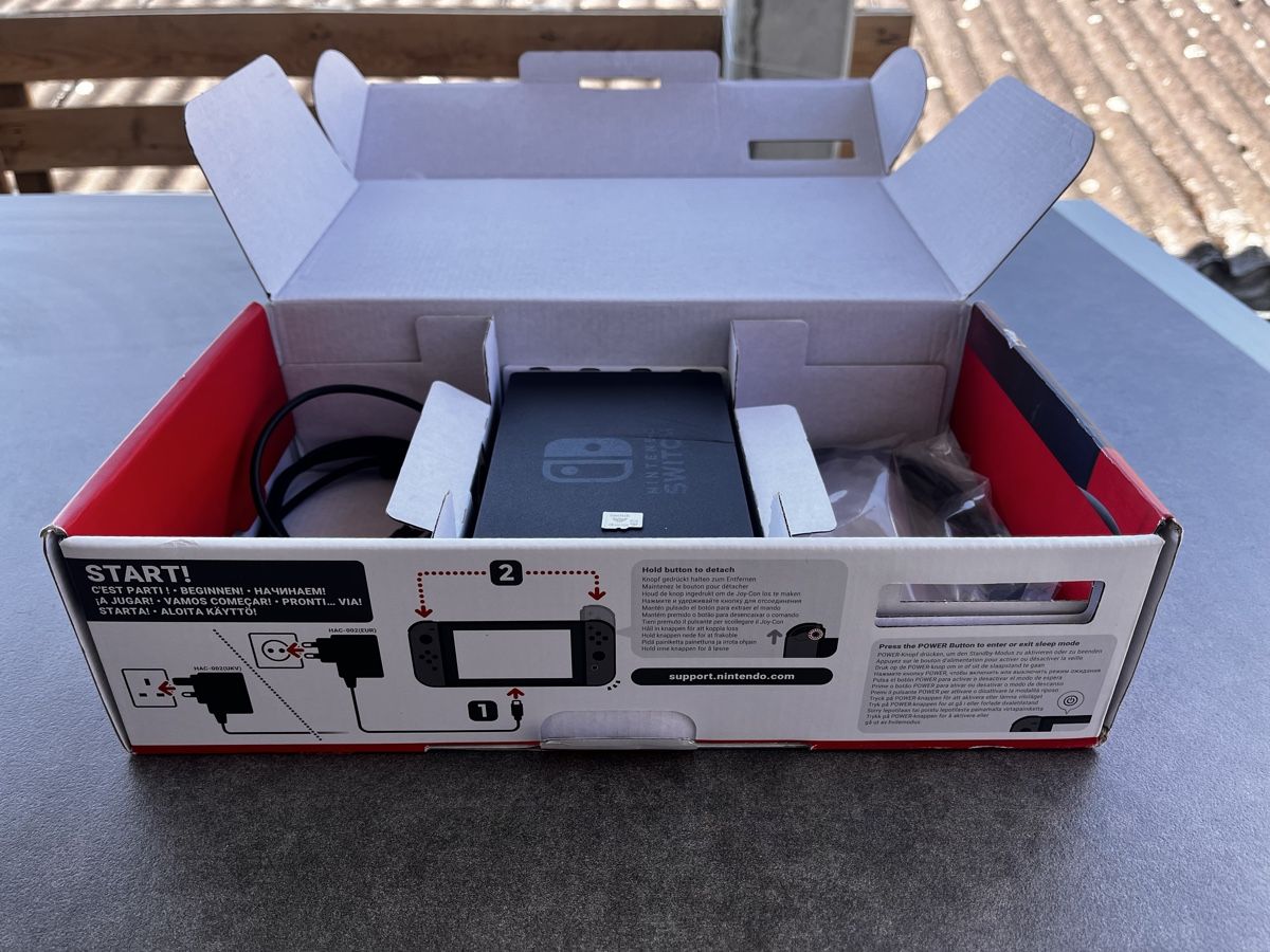 Nintendo Console: NINTENDO SWITCH 1 - CONSOLE DE SALON – Usato da Malleray venduto da LaMano667 5