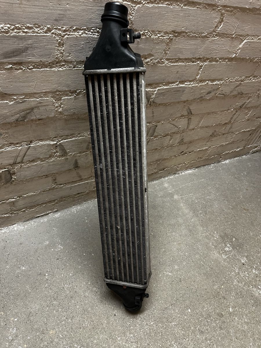 Opel Tutti pezzi di ricambio auto: Original GM / Behr Ladeluftkühler Intercooler  OEM – Usato da Untersiggenthal venduto da jor_5kr8