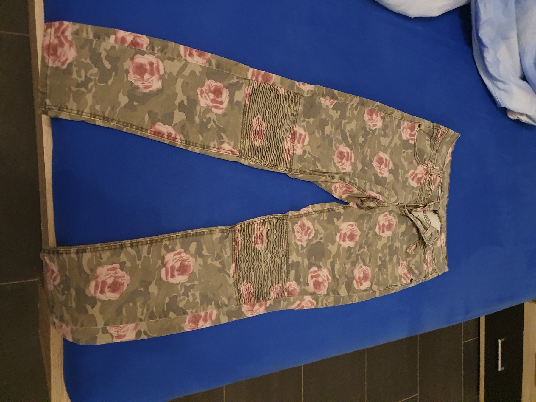 Hosen: Hose 34 – Gebraucht aus Würenlingen von kuh33