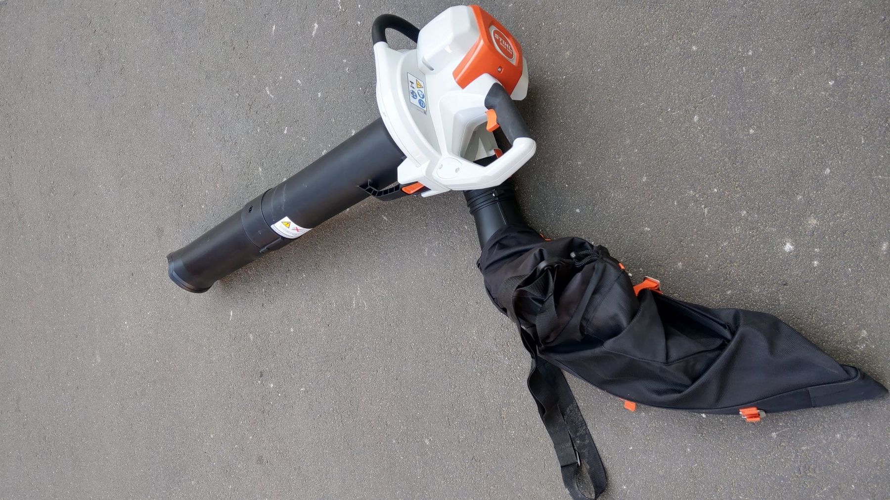Stihl Laubbläser & Laubsauger: Akku Saughäcksler Stihl SHA 140 – Neu (gemäss Beschreibung) aus Bern von ksliqbe 1