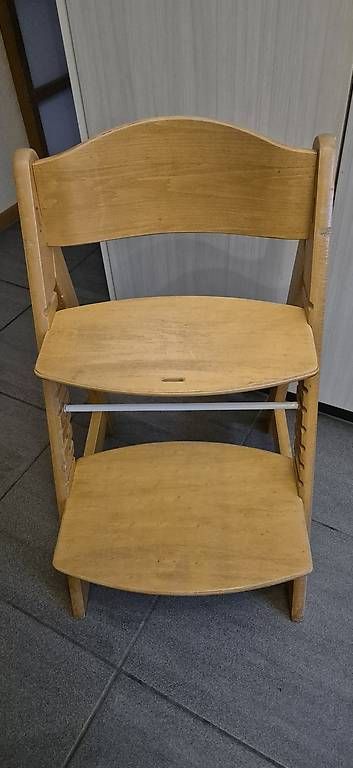 Hochstühle: Tripp Trapp Hochstuhl Naturholz – Gebraucht aus Hinterkappelen von Betla