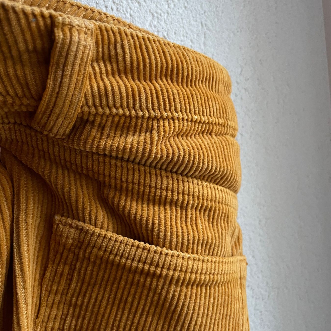 Topshop Gonne: Jupe Topshop velours – Usato da Neuchâtel venduto da Enoemis_ 3