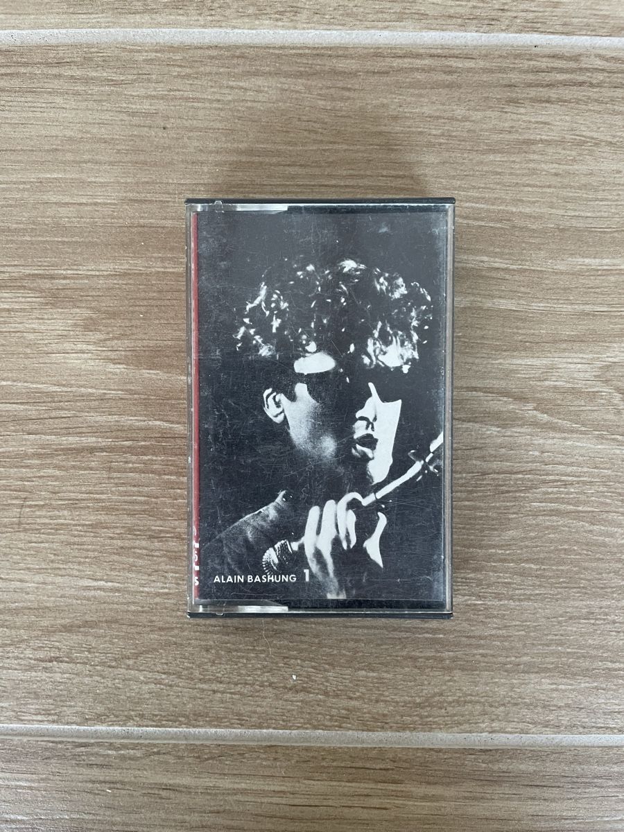 Musicassette: Cassette audio - Alain Bashung - Bashung album – Usato da Lonay venduto da ju-71