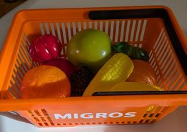 Panier de fruits/légumes en plastique pour enfants - Migros