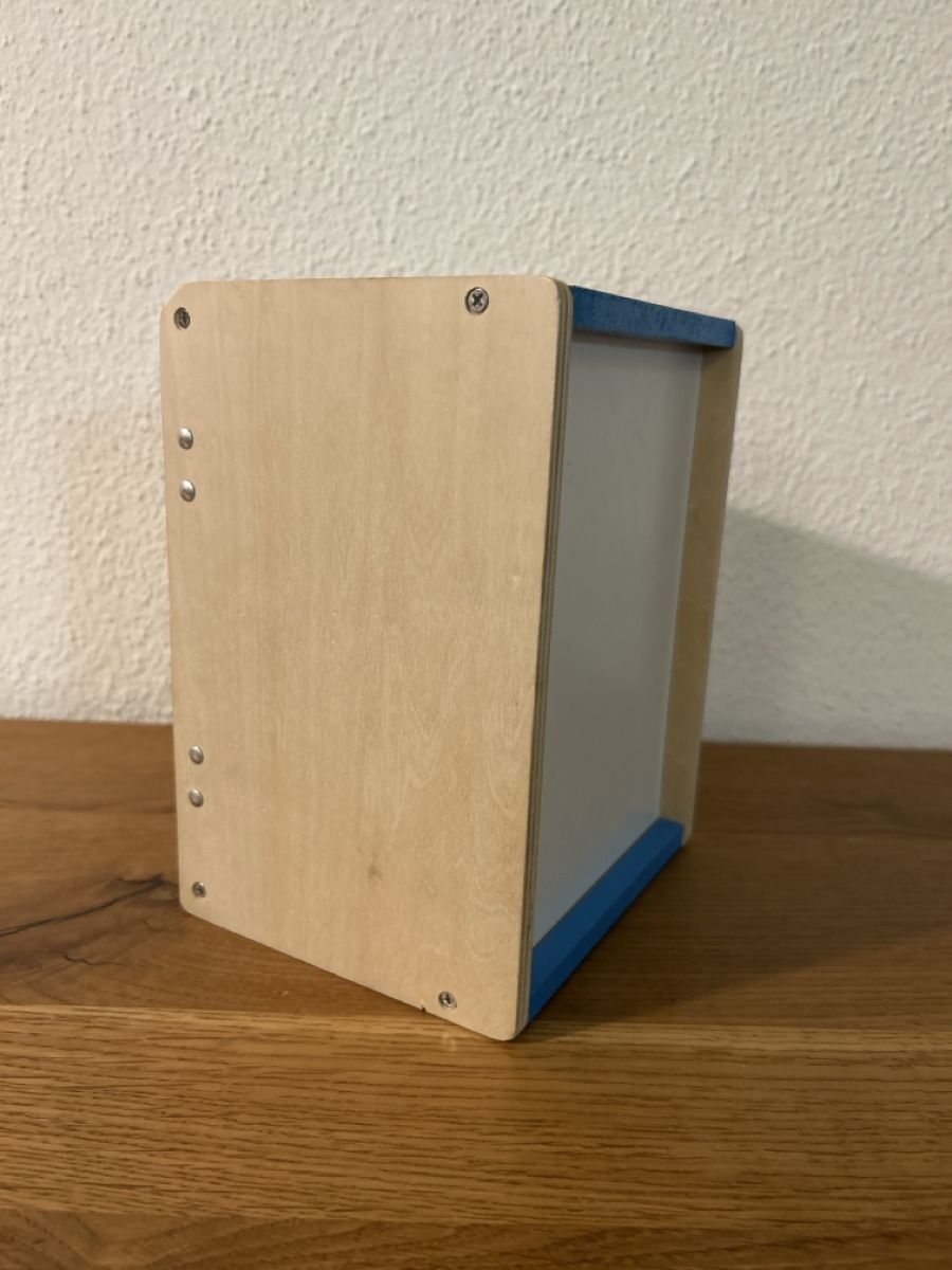 Giocattoli: Kindersafe aus Holz, mit Code – Usato da Oberrieden venduto da Mikleve 2