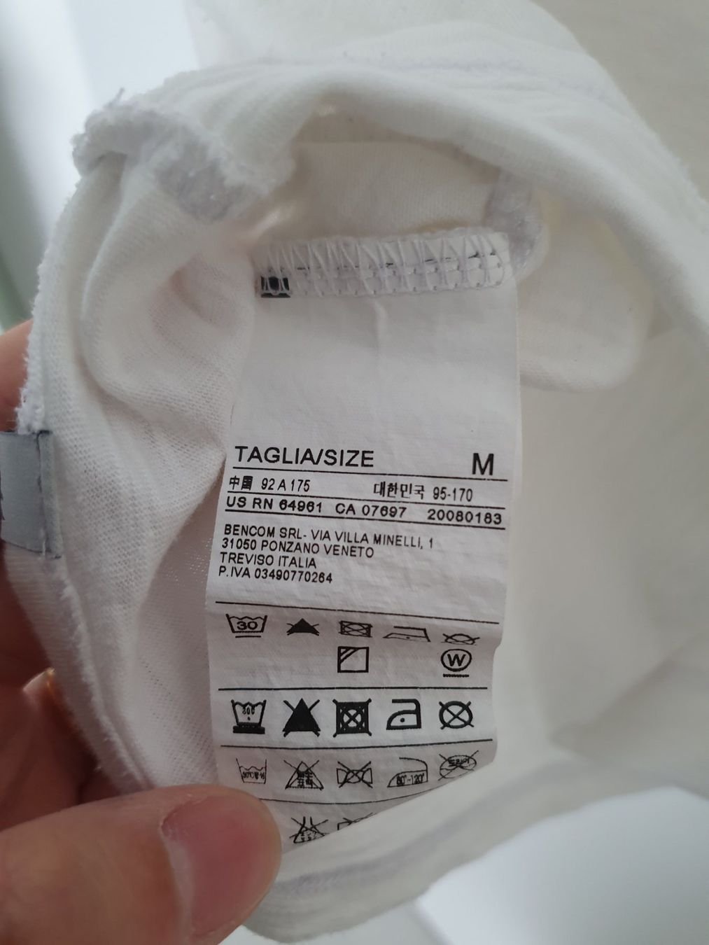 Benetton T-shirt: Originale Benetton T-Shirt 100% Baumwolle. – Usato da Zürich venduto da Leica.C89 4