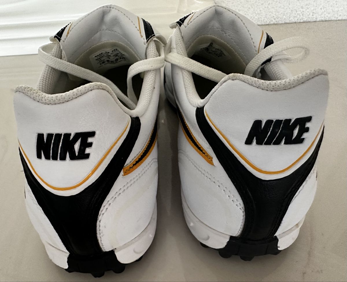 Nike Herrenschuhe: Nike Herrensneaker Neu Grösse/45 – Neu (gemäss Beschreibung) aus Gerlafingen von Uragano 2
