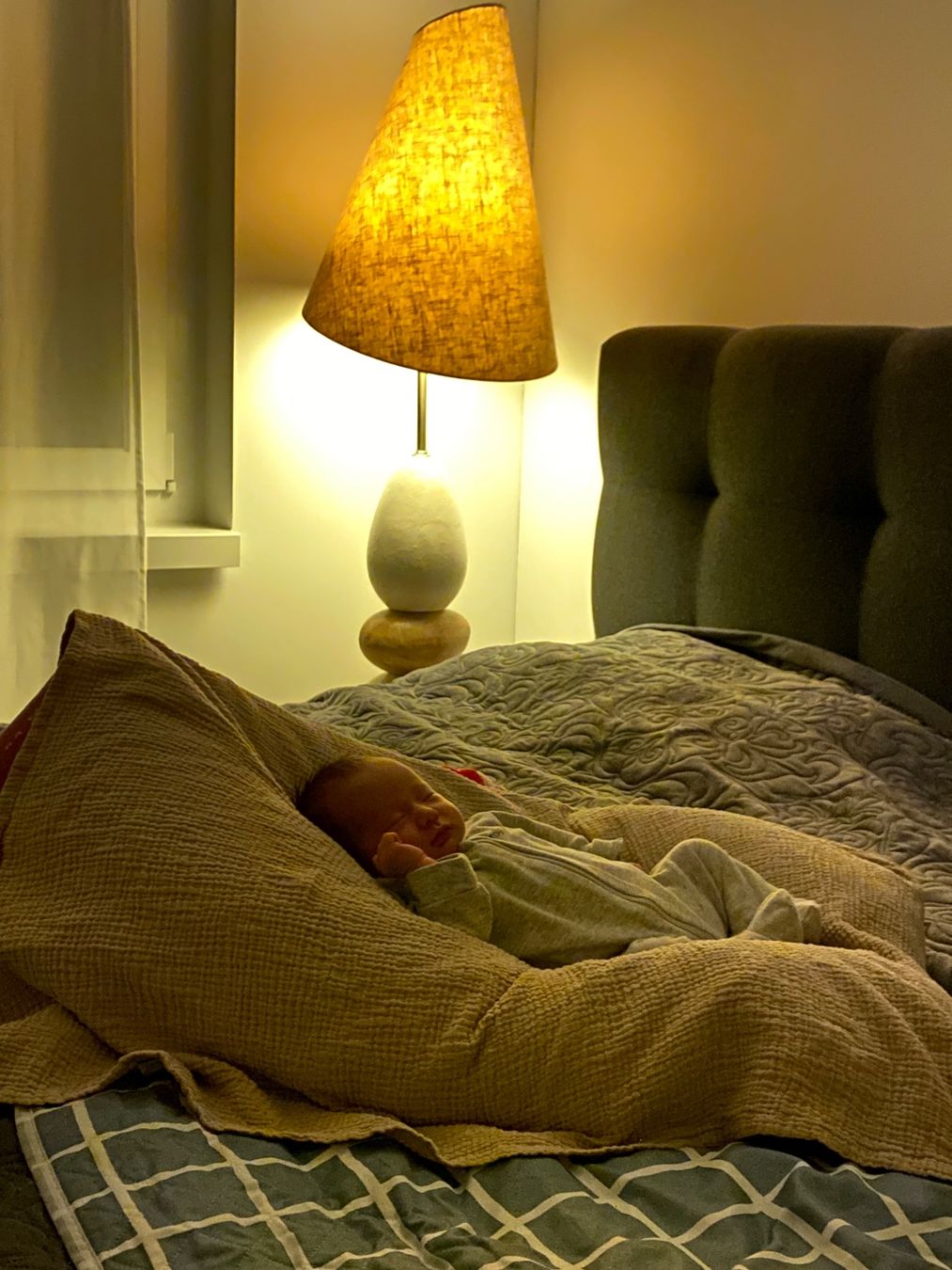 Lampade: Grosse dekorative Stehlampe – Usato da Kloten venduto da skobeyev 7
