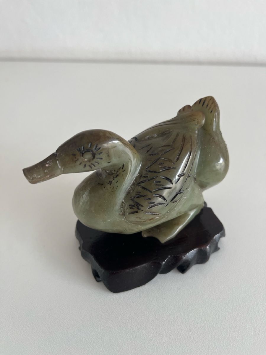 Statuette: Ente mit Holzsockel aus Nephrit-Jade – Usato da Wetzikon ZH venduto da seli03 7