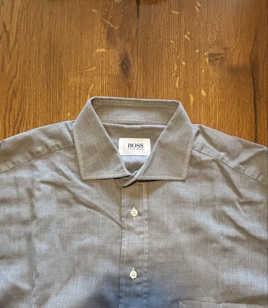 Camicie: Chemise Hugo Boss grise – Nuovo (secondo la descrizione) da Mont-sur-Lausanne venduto da ang_5wmc 1