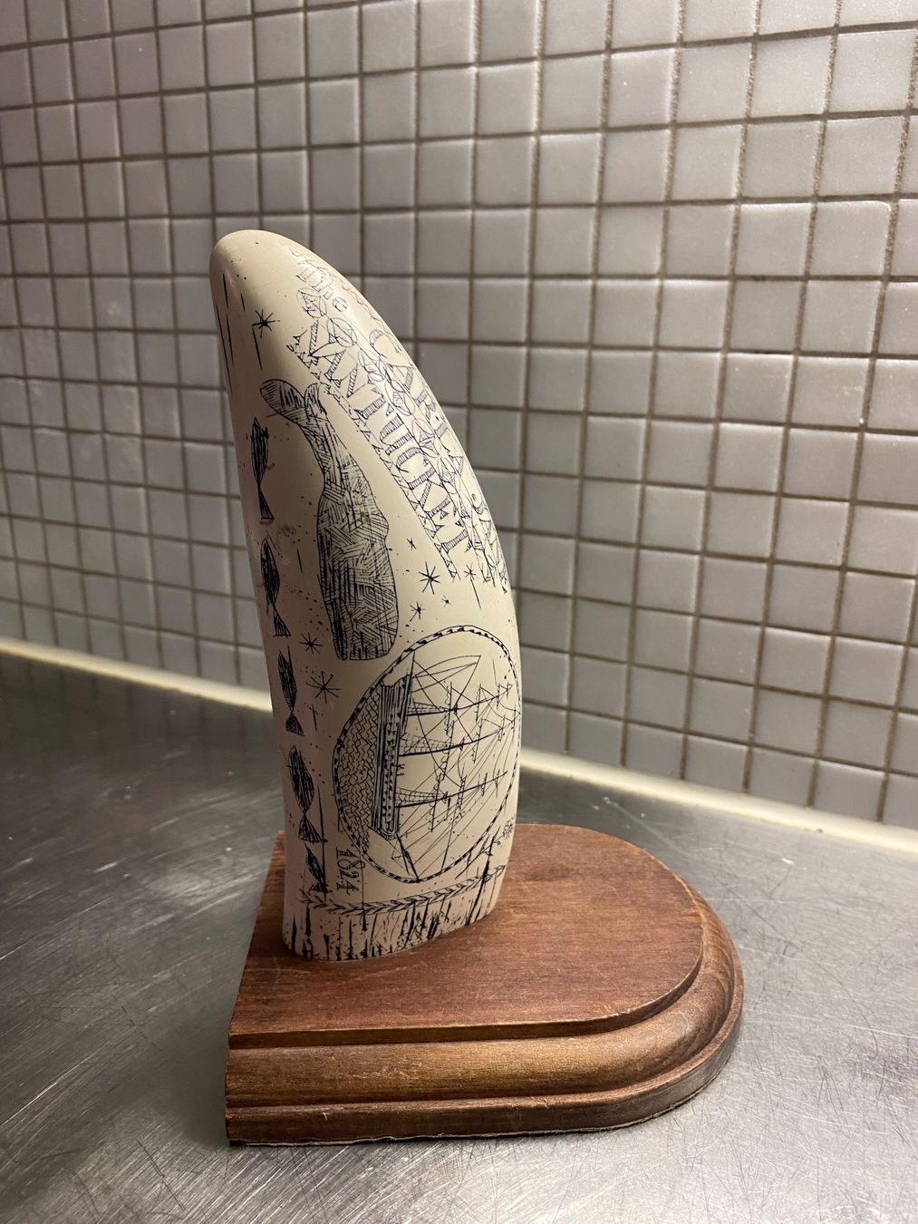 Sculture & Statue: Scrimshaw-Walzahn Replika PMS Artek – Usato da solothurn venduto da soko75 9