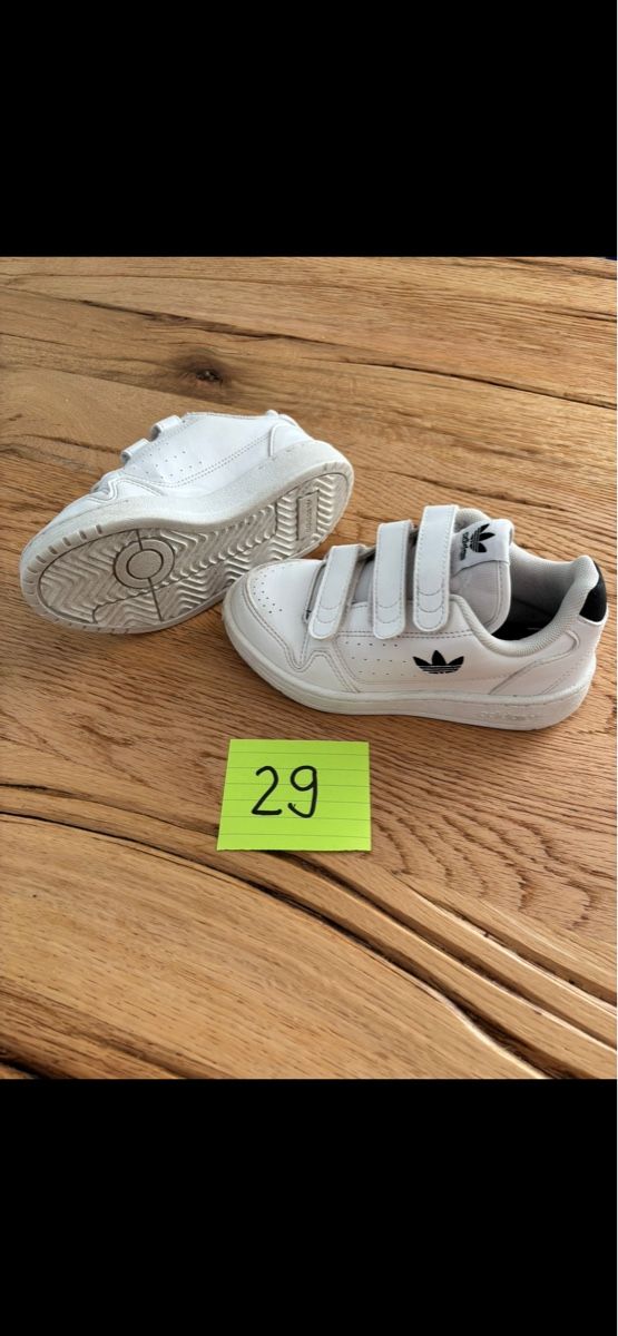 Adidas Scarpe per ragazzi: Adidas Schuhe gr. 29 – Usato da Dottikon venduto da kat_jk9m