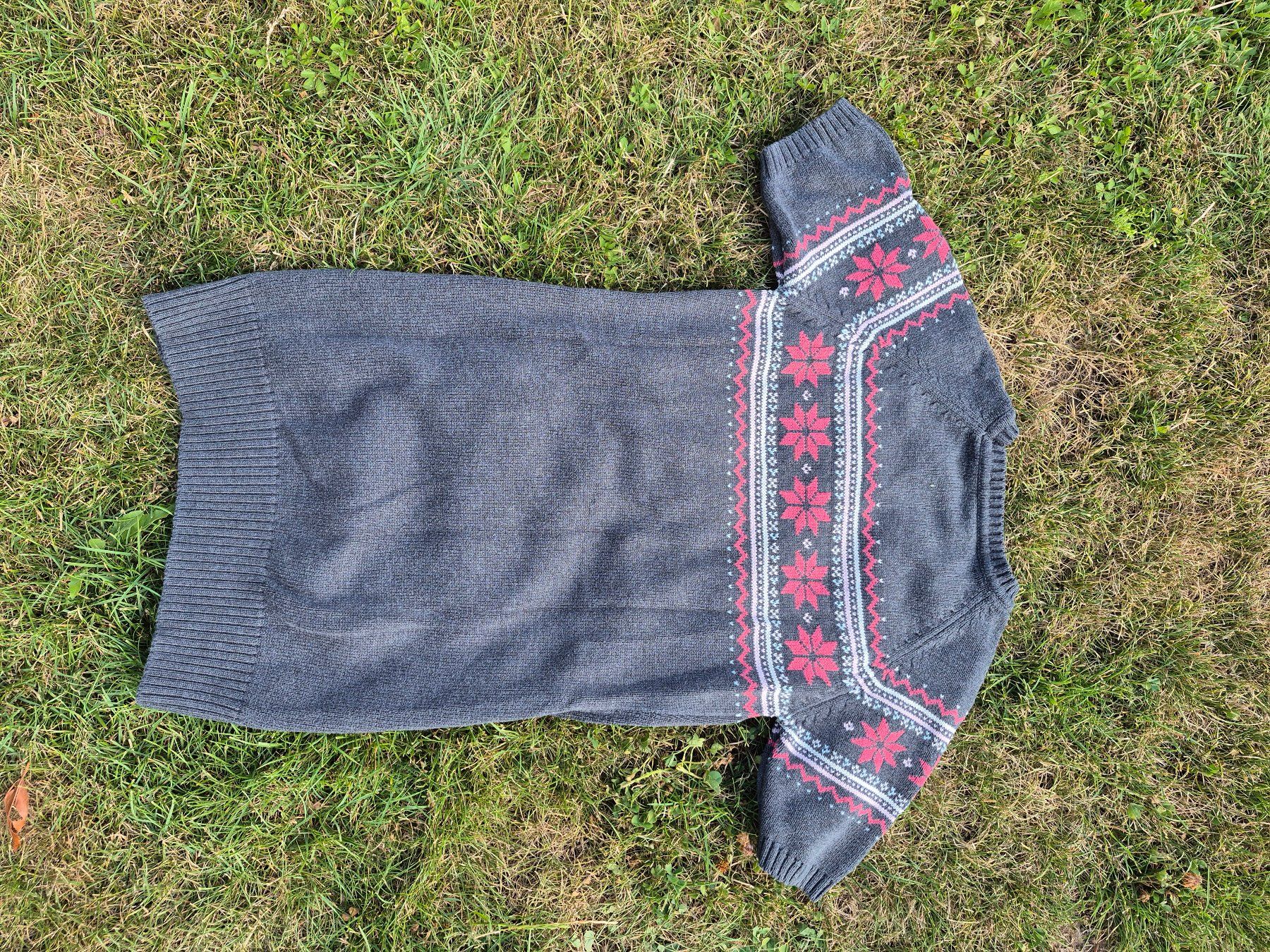 Pullover & Sweatshirts: Strickpullover – Gebraucht aus Oberweningen von Verer 1