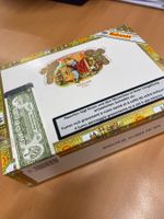 Zigarrenschachtel Romeo Y Julieta mit 25 leeren Tubos