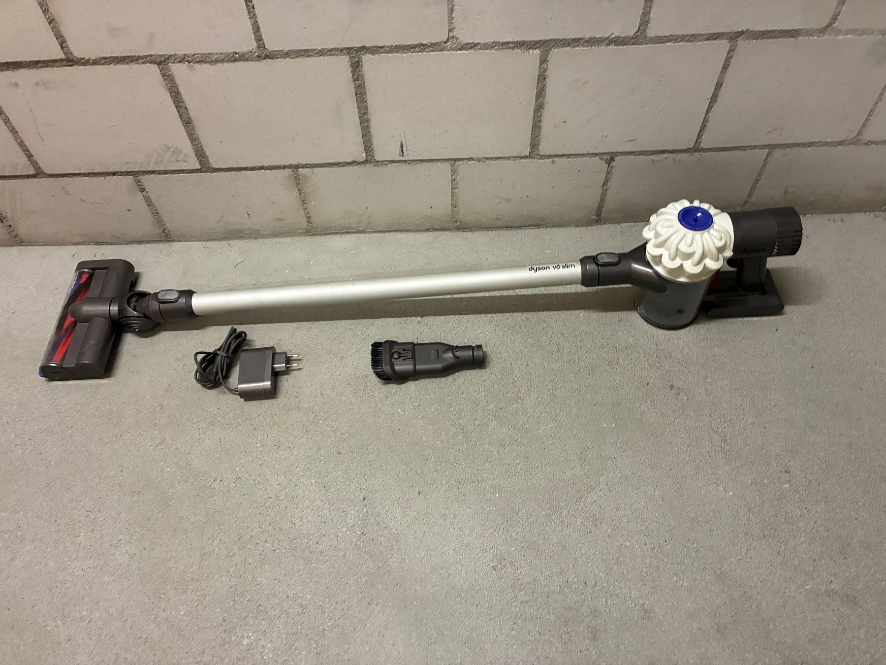 Dyson Staubsauger & Zubehör: Dyson DC 62 – Gebraucht aus Hendschiken von zkos 3