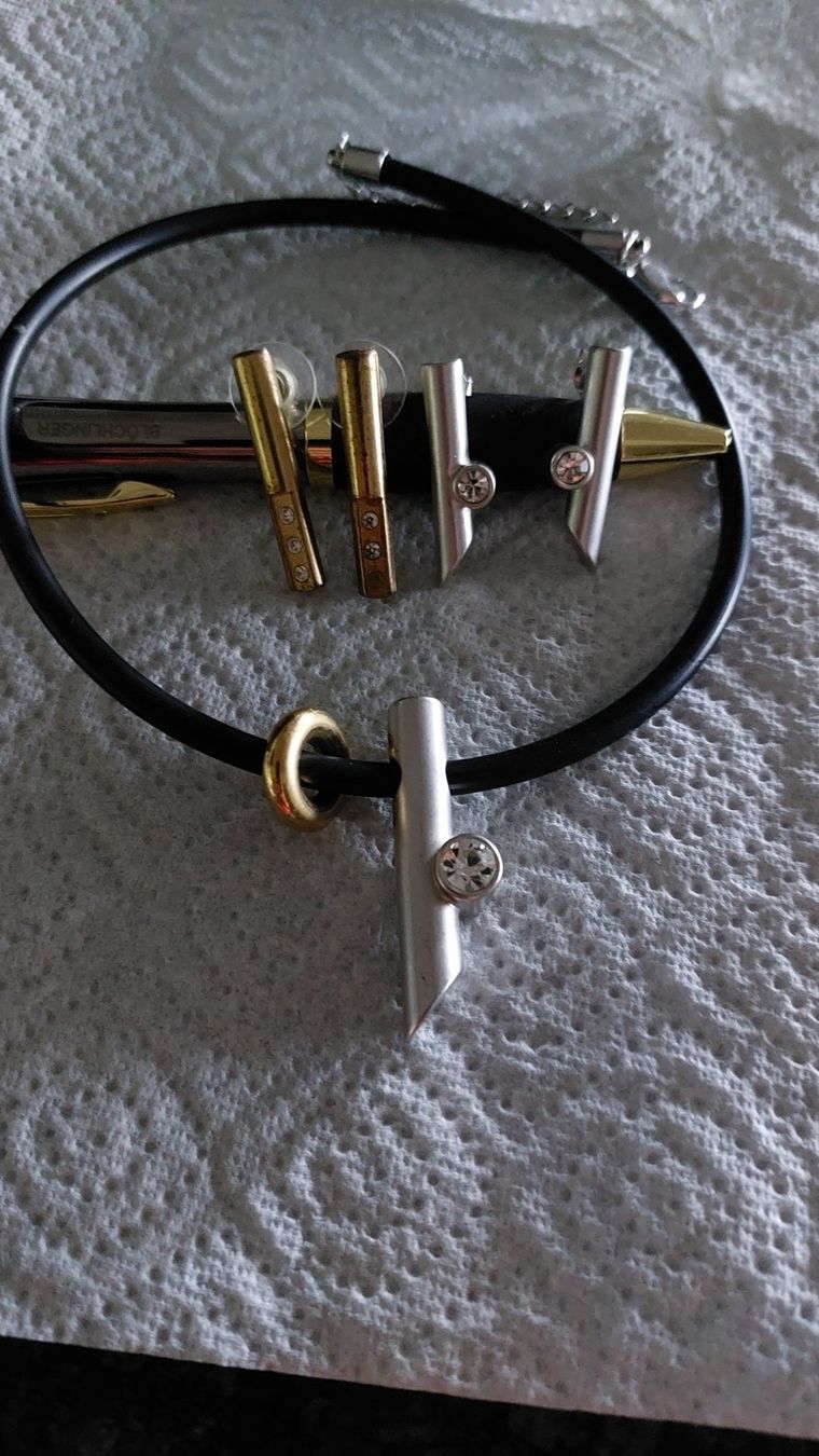 Catenine: Modeschmuck – Usato da Bellikon venduto da Anithom