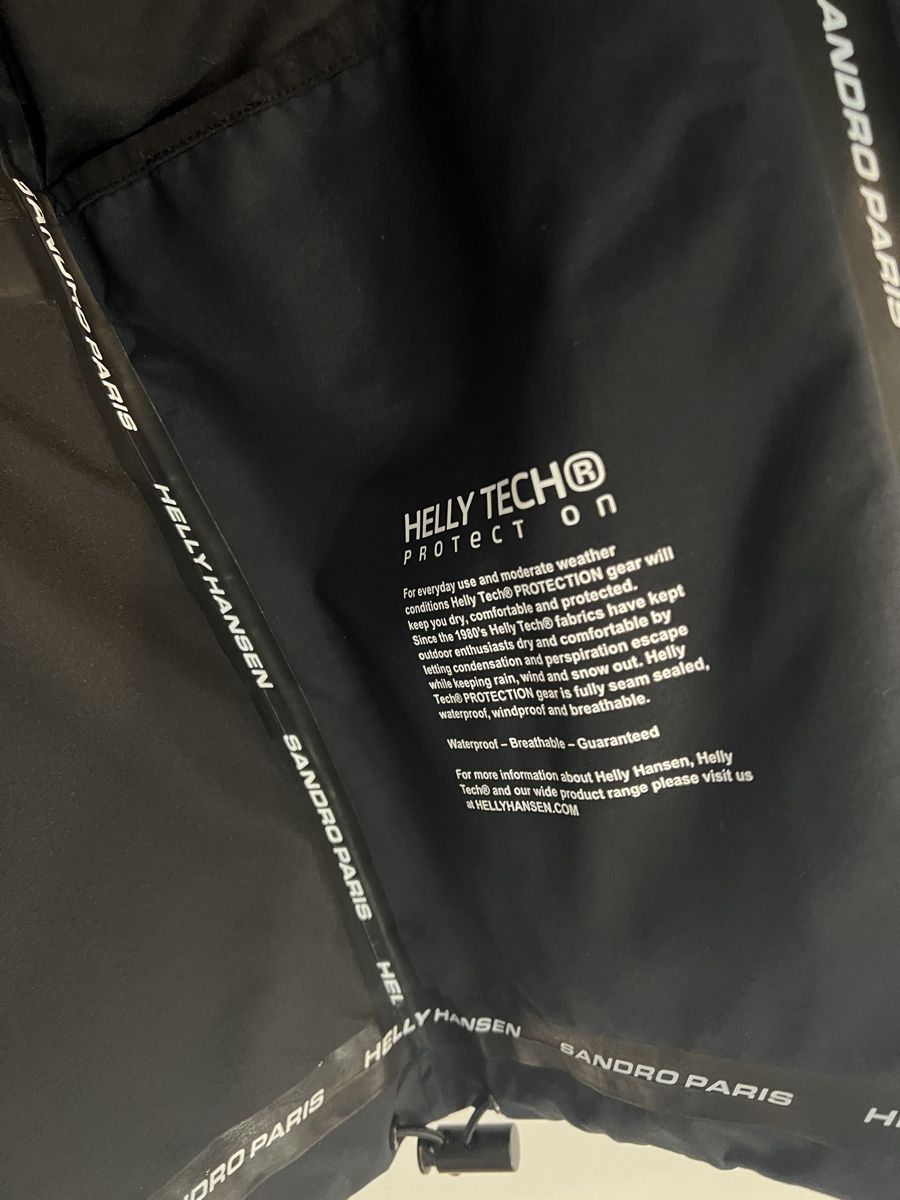 Sandro Giacche: Veste Helly Hansen x Sandro Paris – Usato da Montreux venduto da ZeAe 4