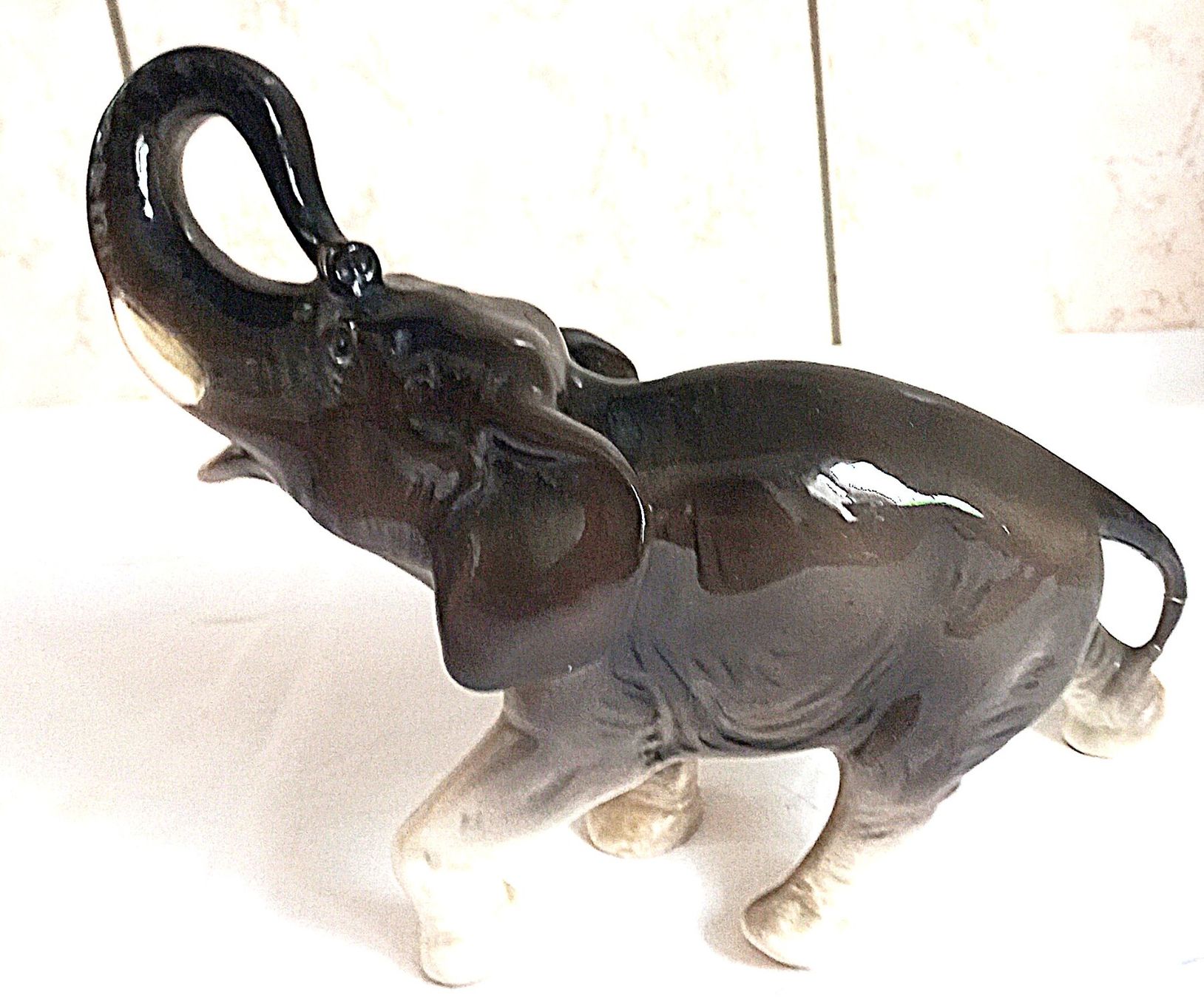 Statuette: Pozellan-Elefant – Usato da Baar venduto da 2cvbaar 1