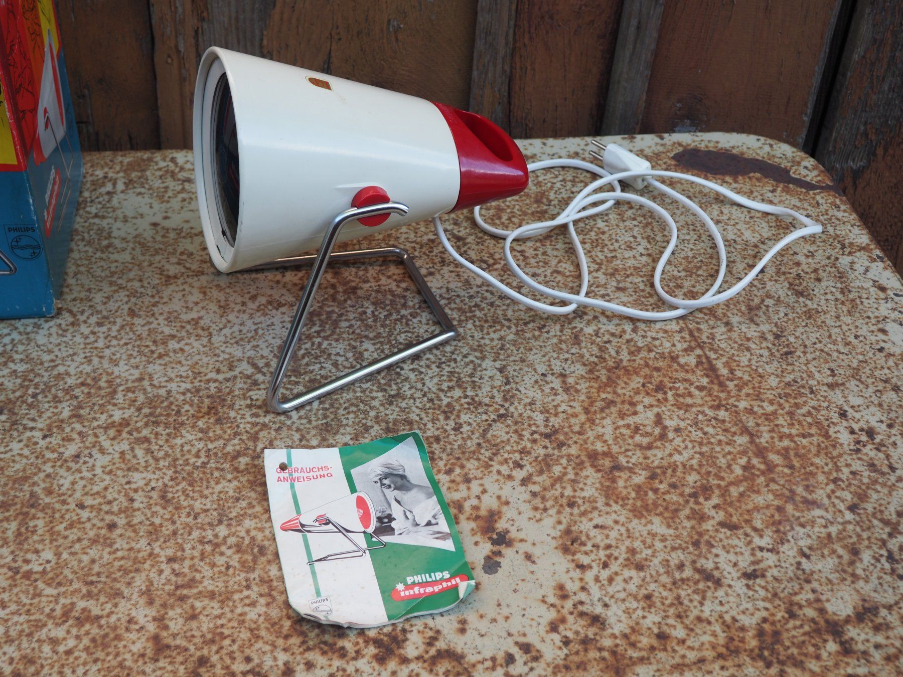Lampade: Alte Philips Wärmelampe, Sputnik Design – Usato da Schänis venduto da Wewu 1