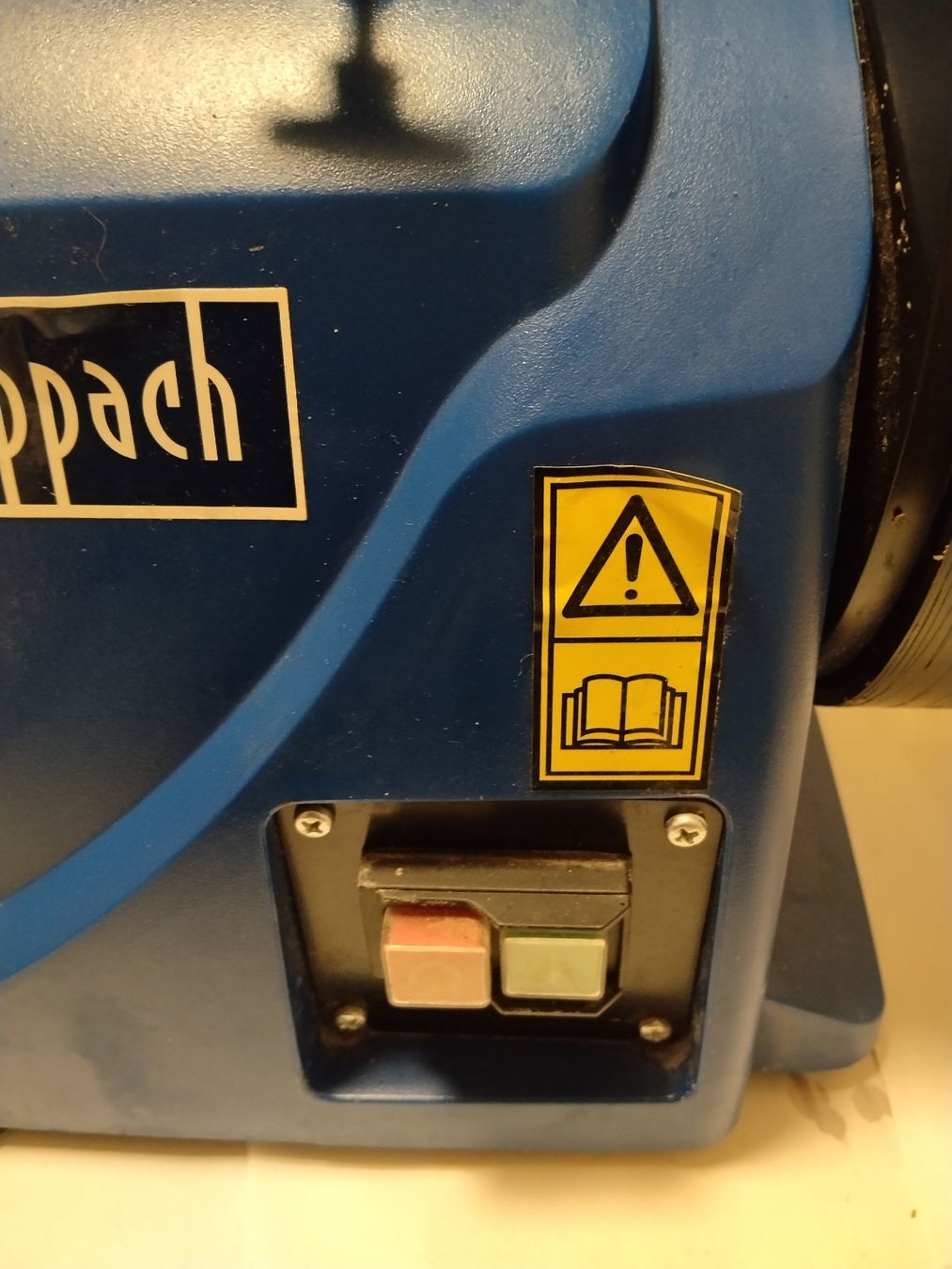 Scheppach Smerigliatrici & Lucidatrici: Grosse Scheppach Tisch Schleifmaschine Tiger 2000s – Usato da Biel/Bienne venduto da Vintage-timearts 3