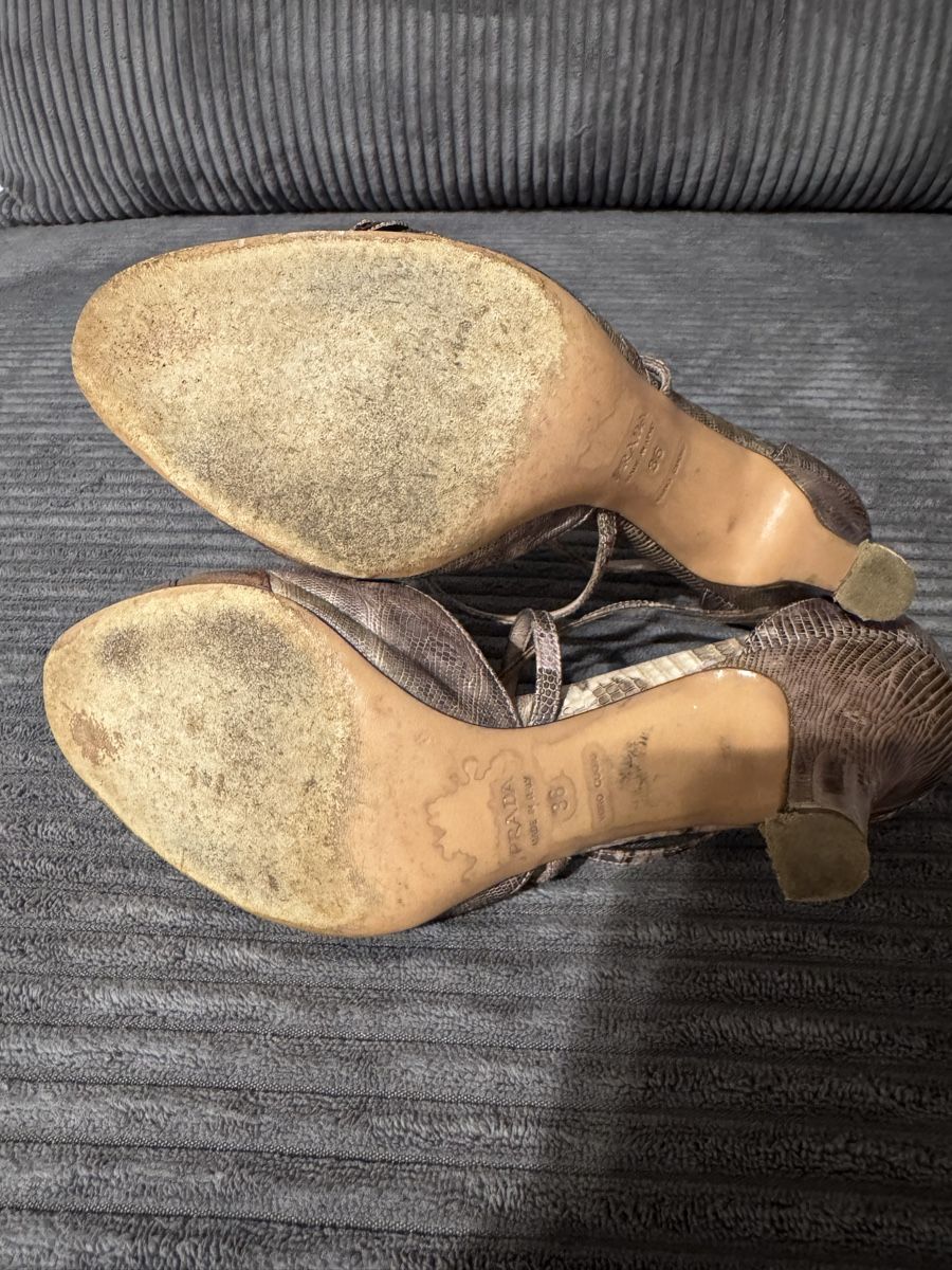 Prada Scarpe da donna: Prada Schuhe Grüsse 36 – Usato da Bottighofen venduto da Swisssu11 5