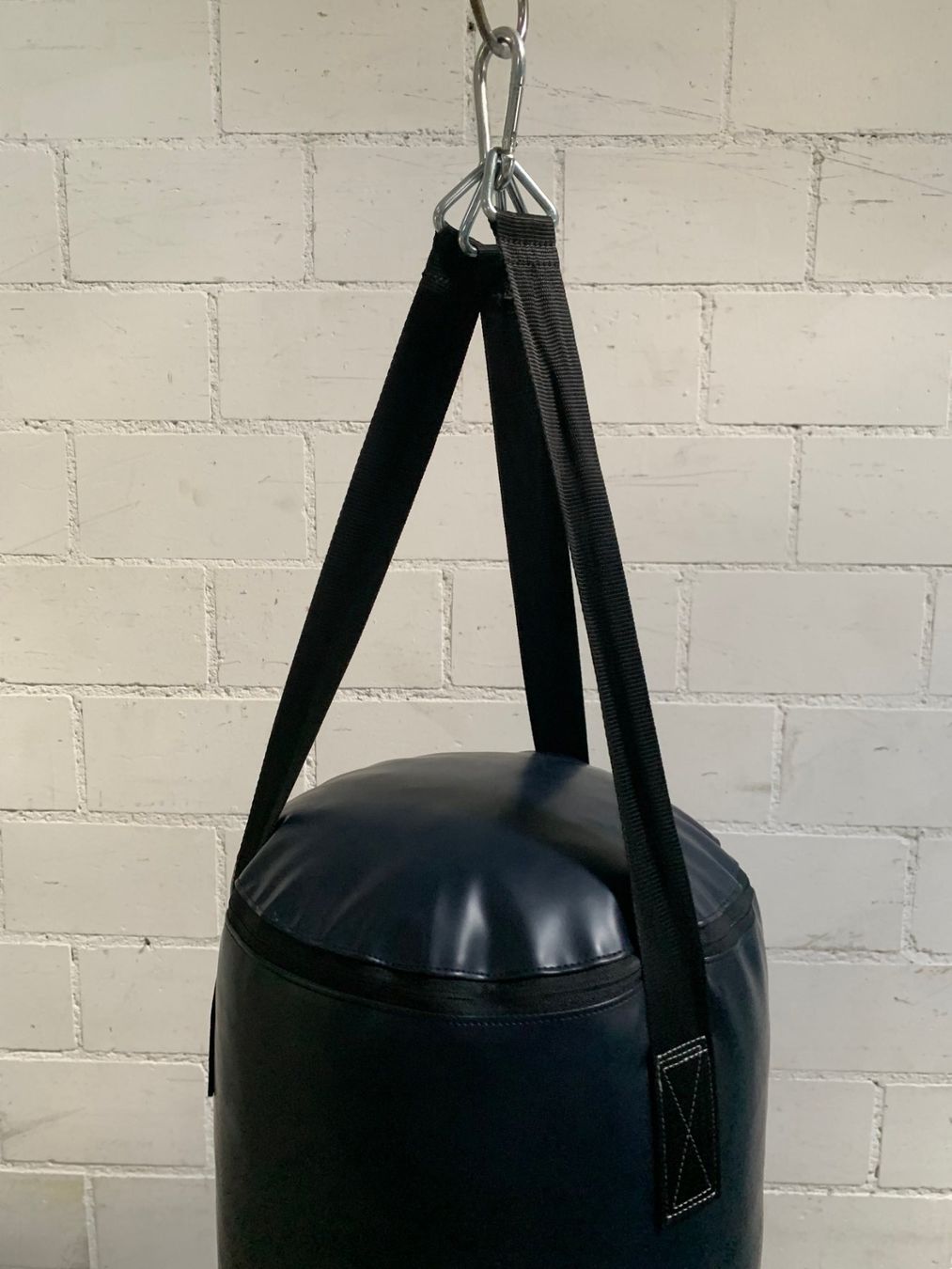 Decathlon Sacchi da boxe: Outshock Boxsack 100 cm, 20 Kilo mit Aufhängung – Usato da Wallisellen venduto da zappenduster 6